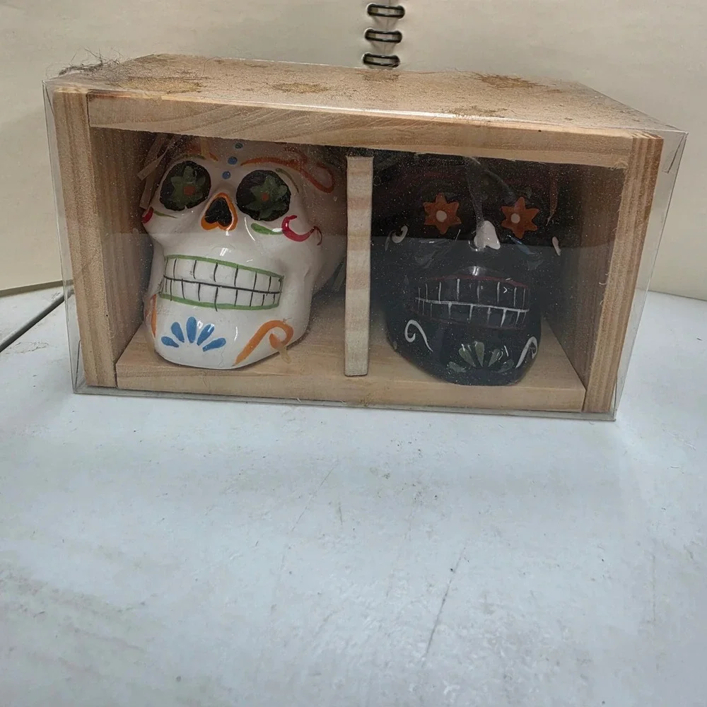 World Market Sugar Skull Salt and Pepper Shakers Set Day of the Dead Ceramic - Picture 2 of 8